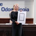 La Dra. Patricia Gutiérrez Ontalvilla (cirujana plástica) recibiendo el Premio Extraordinario de Tesis Doctoral 2020